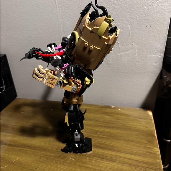 lego venomized groot (retired product) - Picture 2 of 5